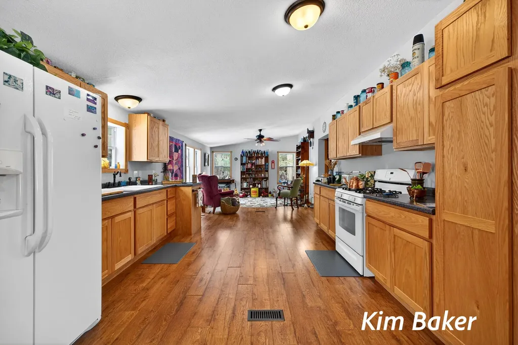 3987 Us-31 Victory Township MI 49454