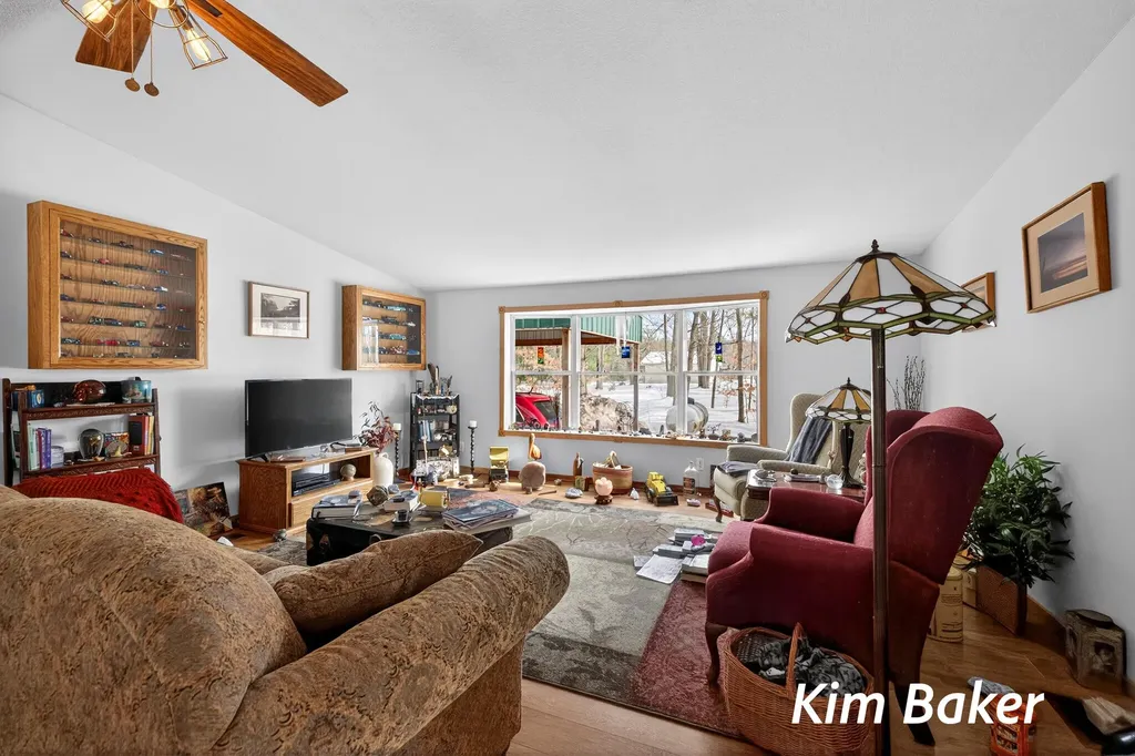 3987 Us-31 Victory Township MI 49454
