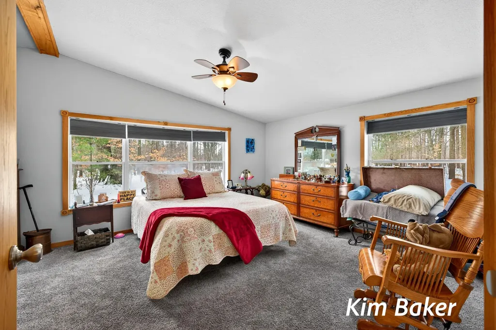 3987 Us-31 Victory Township MI 49454