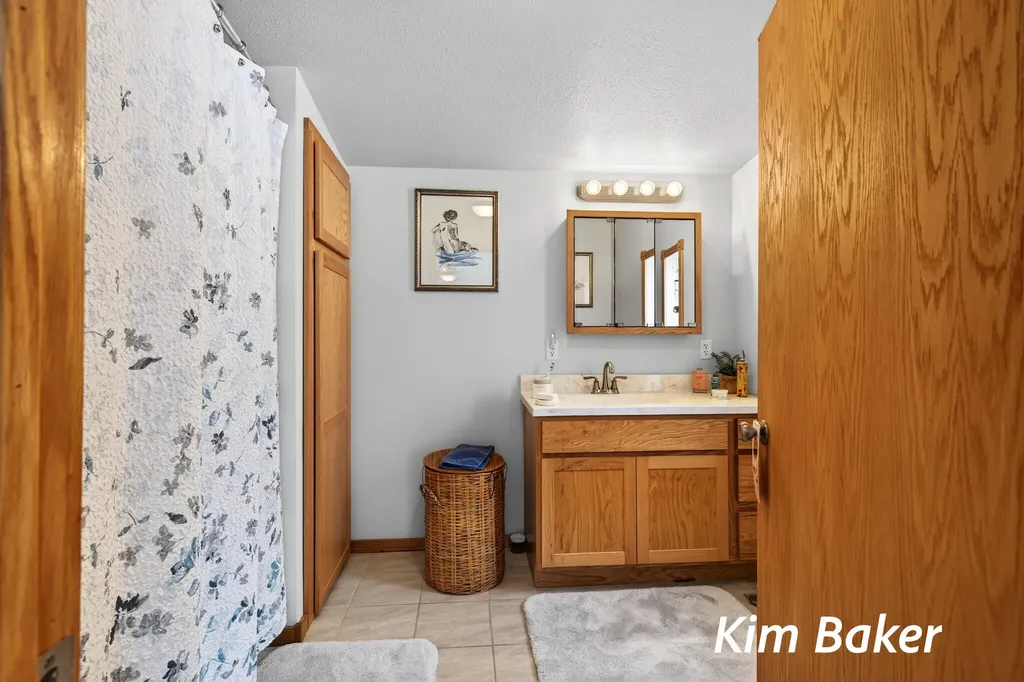 3987 Us-31 Victory Township MI 49454