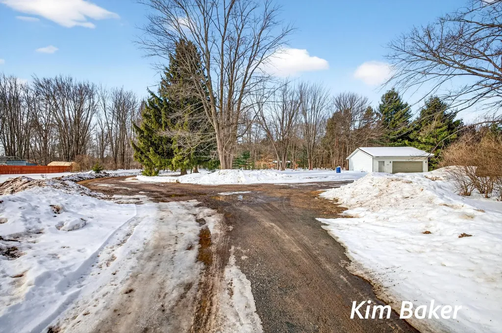 3987 Us-31 Victory Township MI 49454