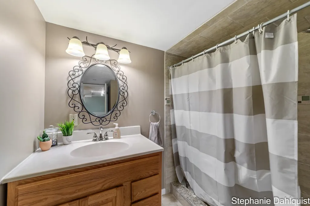 1601 Westwind Court Laketon Township MI 49445