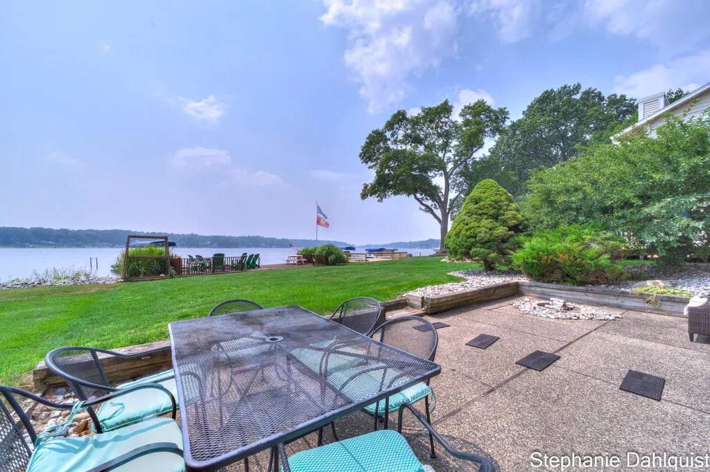 1601 Westwind Court Laketon Township MI 49445