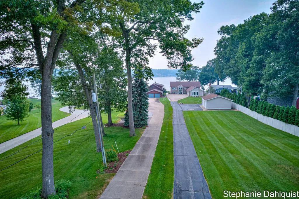1601 Westwind Court Laketon Township MI 49445
