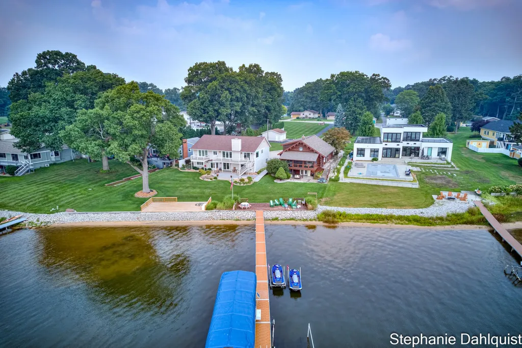 1601 Westwind Court Laketon Township MI 49445