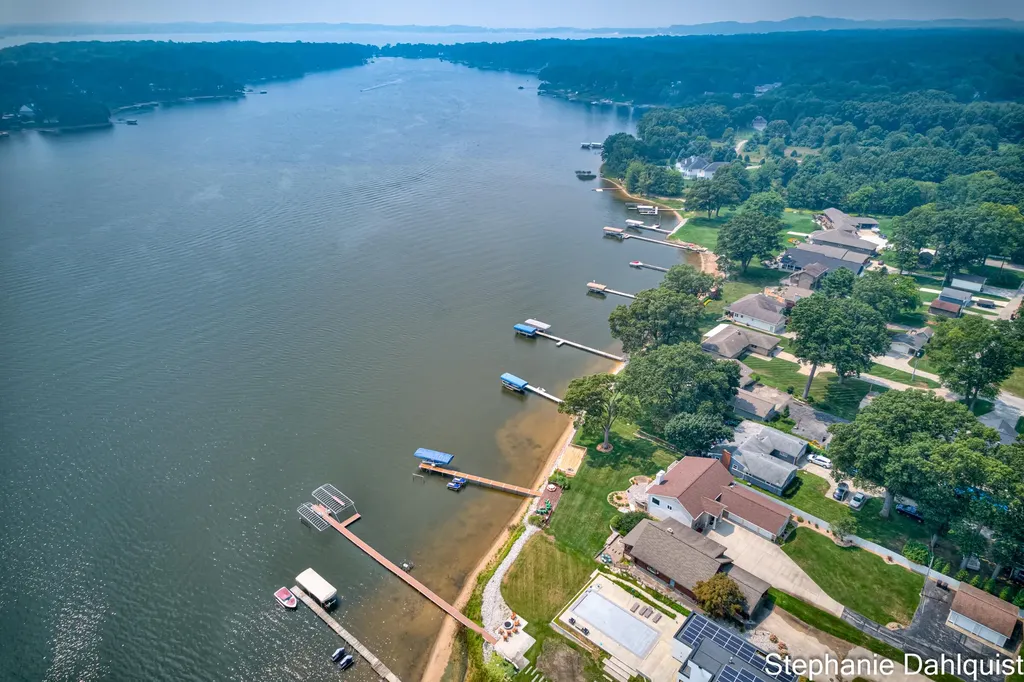 1601 Westwind Court Laketon Township MI 49445