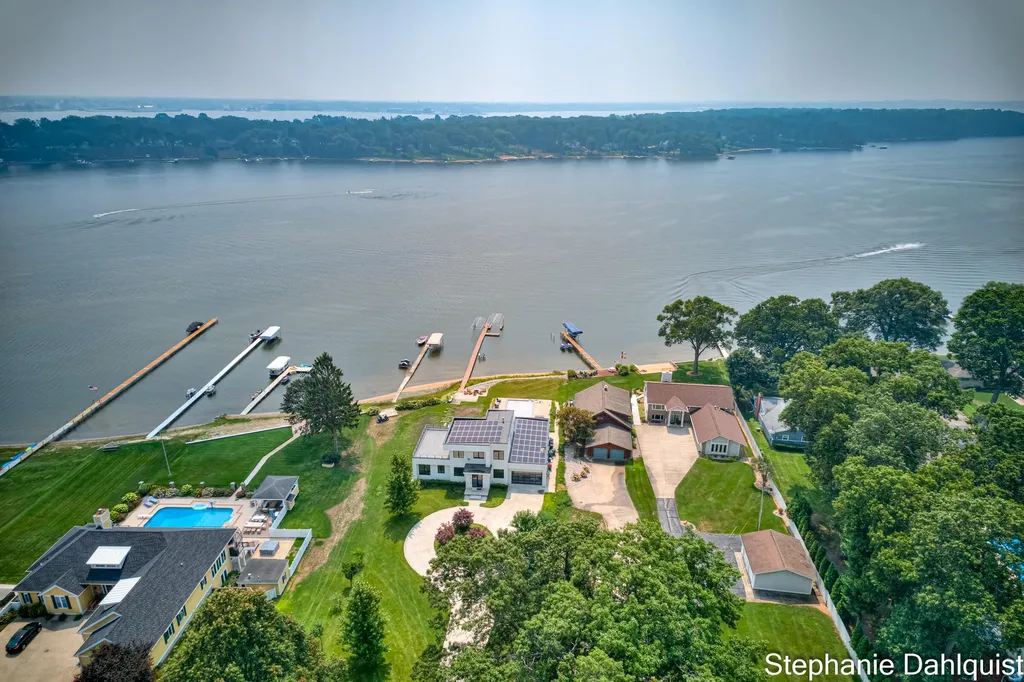 1601 Westwind Court Laketon Township MI 49445