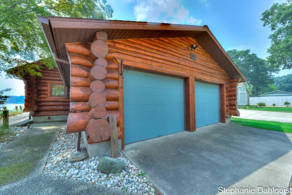 1601 Westwind Court Laketon Township MI 49445