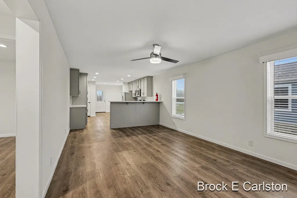 1283 E Ellis Road Norton Shores City MI 49441