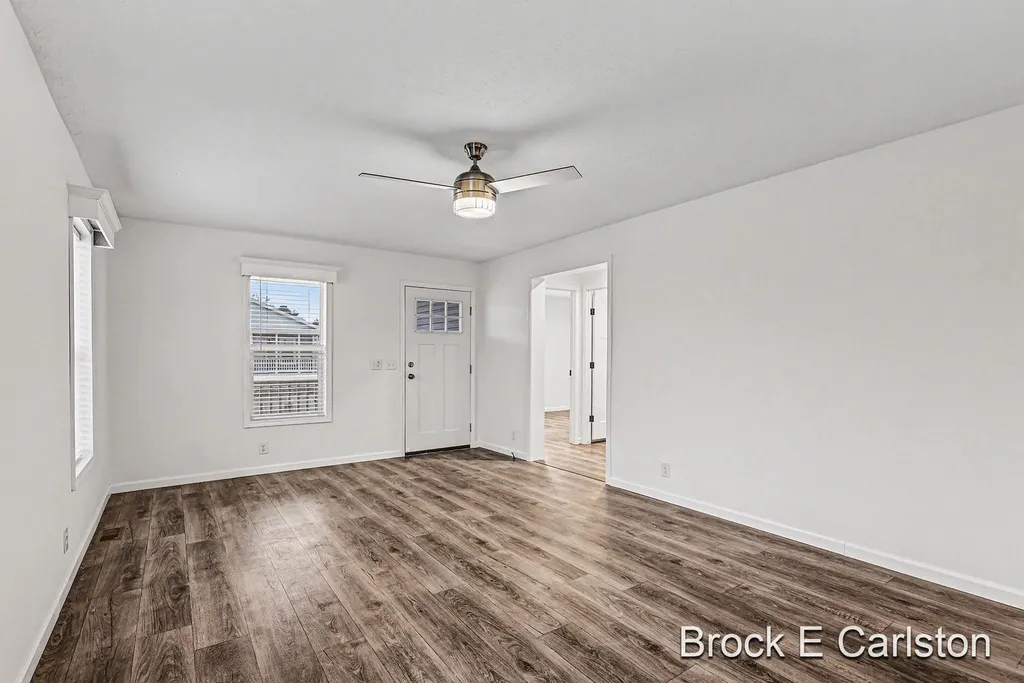 1283 E Ellis Road Norton Shores City MI 49441