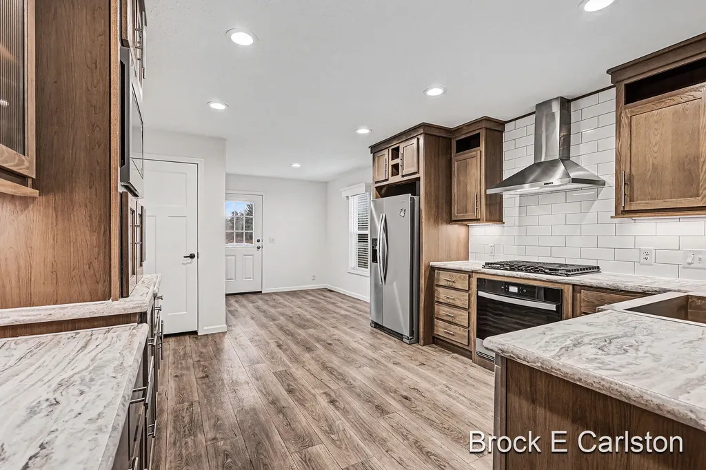 1283 E Ellis Road Norton Shores City MI 49441