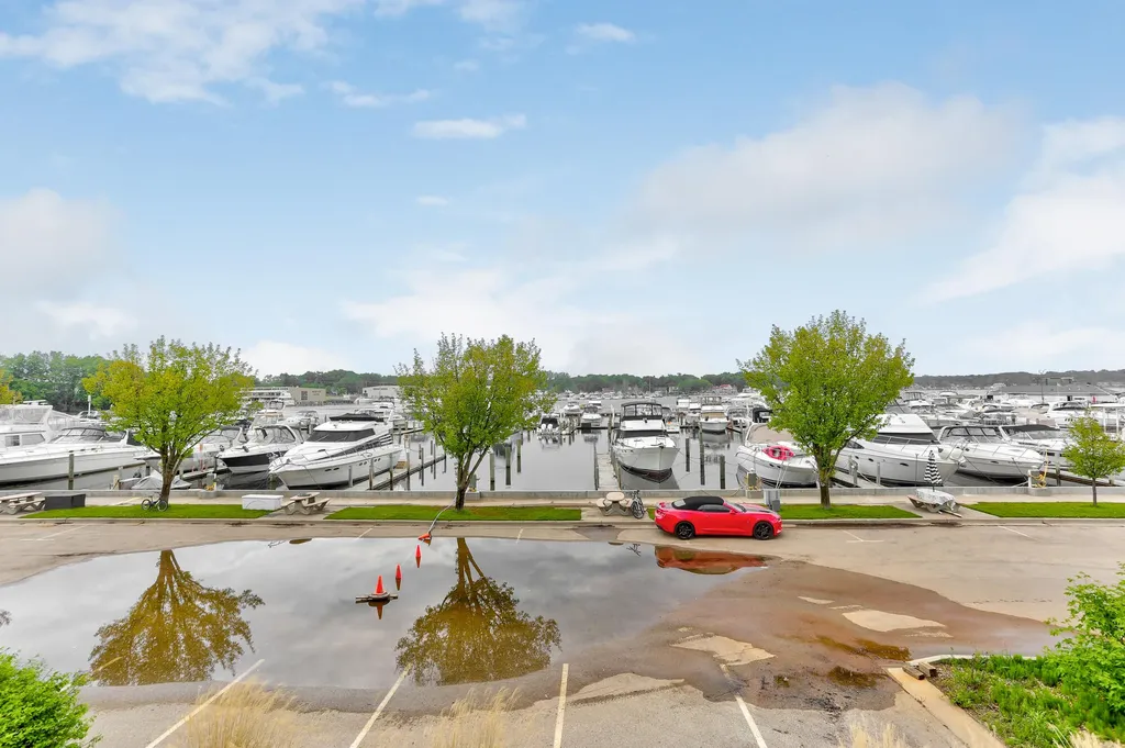 917 W Savidge Street Spring Lake Village MI 49456