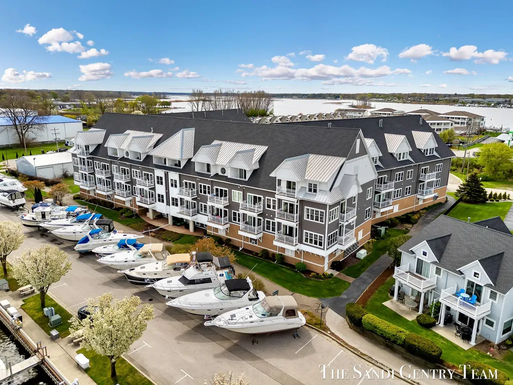 917 W Savidge Street Spring Lake Village MI 49456