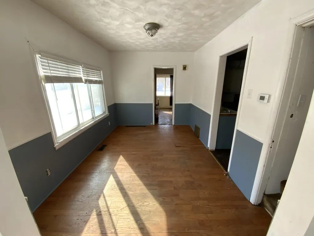 609 W Center Street Albion City MI 49224