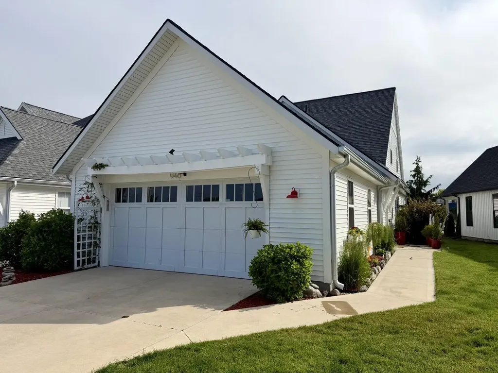 946 Boardwalk Cove Drive Muskegon City MI 49441