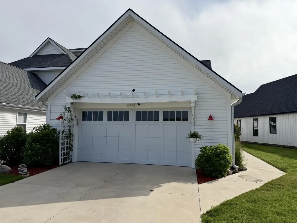 946 Boardwalk Cove Drive Muskegon City MI 49441