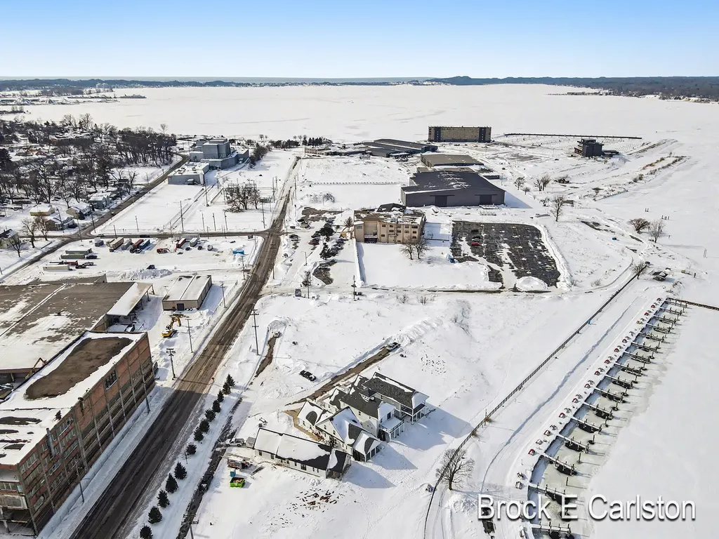 946 Boardwalk Cove Drive Muskegon City MI 49441
