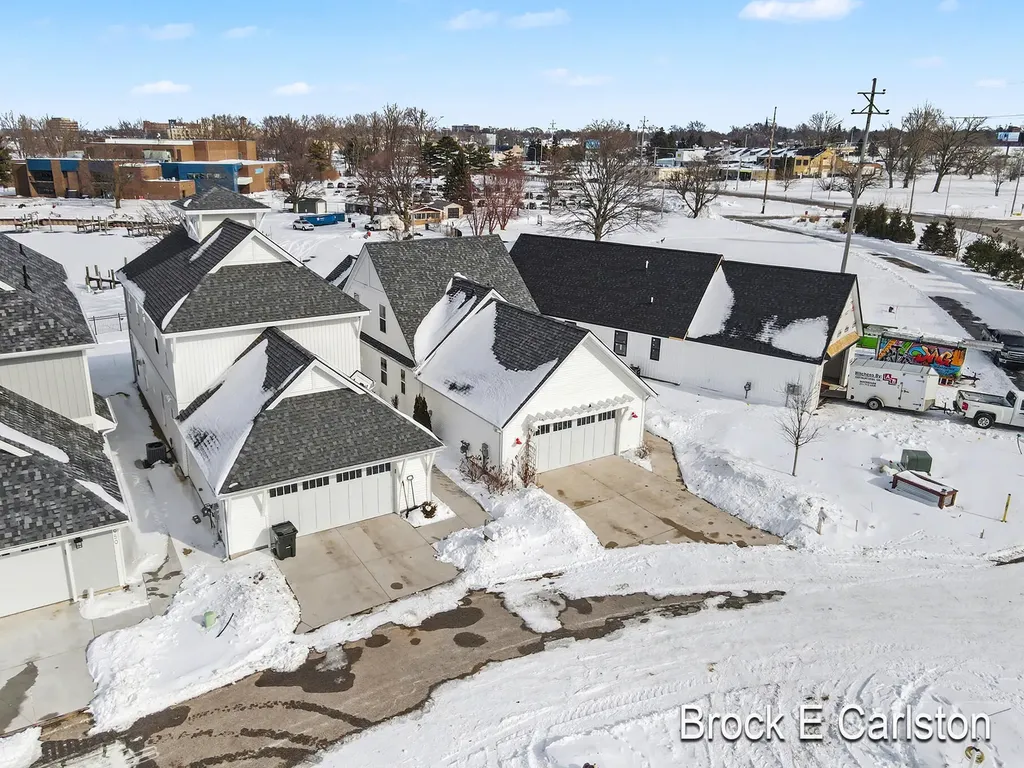 946 Boardwalk Cove Drive Muskegon City MI 49441