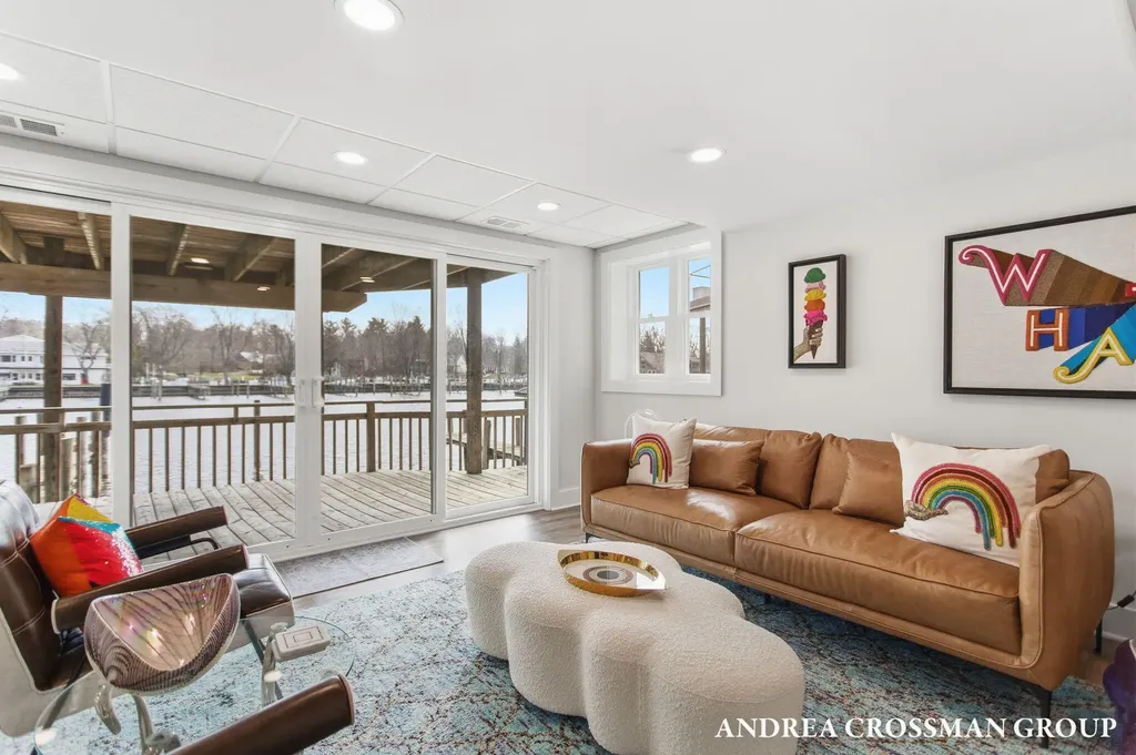 1005 Park Street Saugatuck City MI 49453