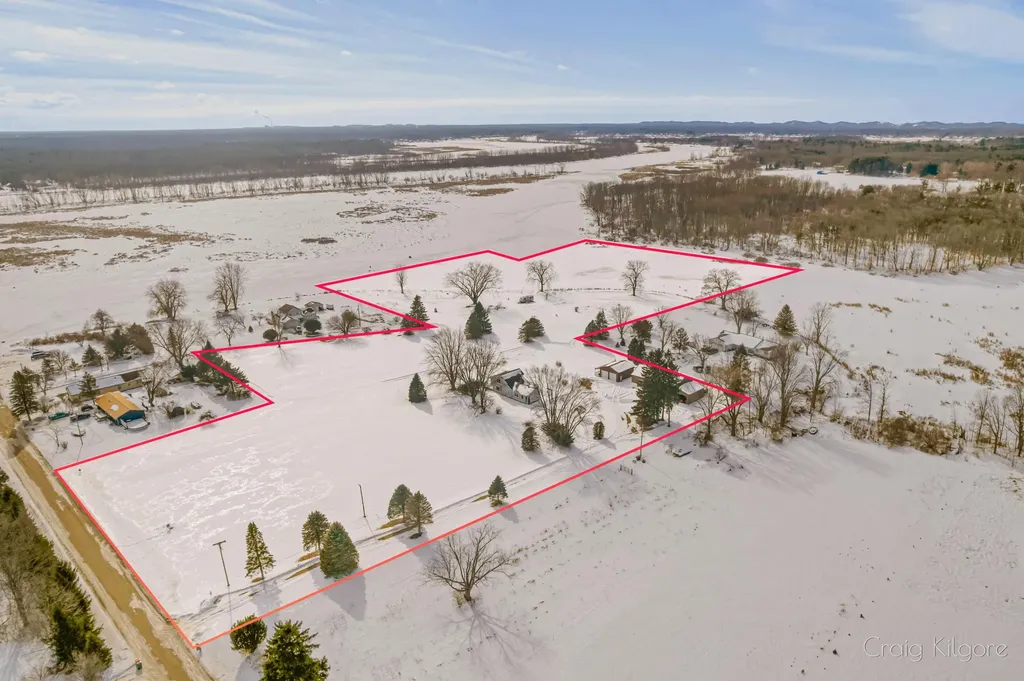 15425 132nd Avenue Crockery Township MI 49448