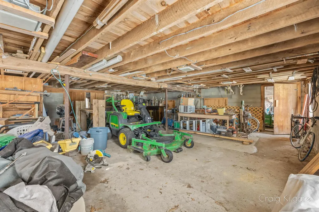 15425 132nd Avenue Crockery Township MI 49448