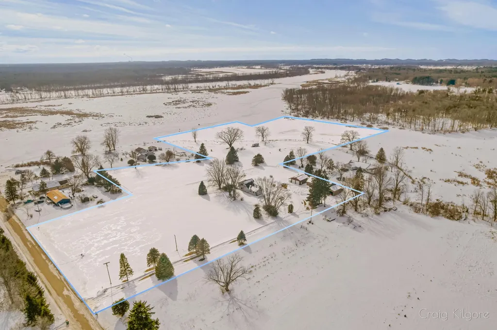 15425 132nd Avenue Crockery Township MI 49448