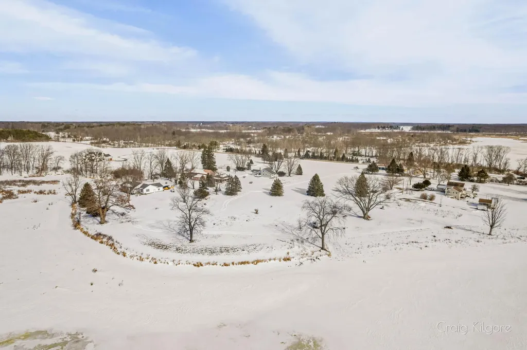 15425 132nd Avenue Crockery Township MI 49448