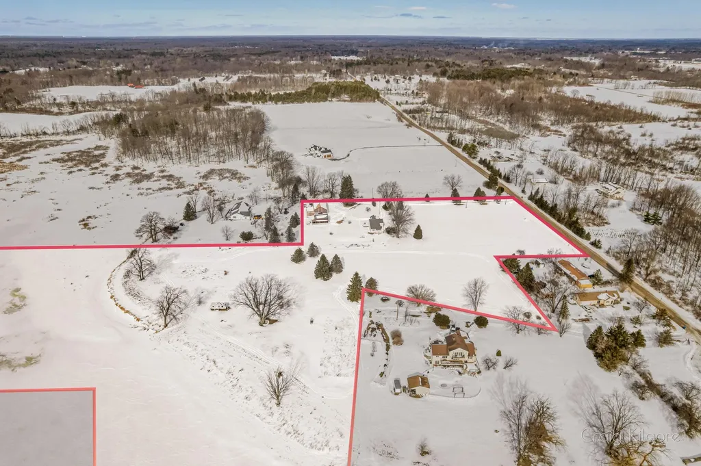15425 132nd Avenue Crockery Township MI 49448