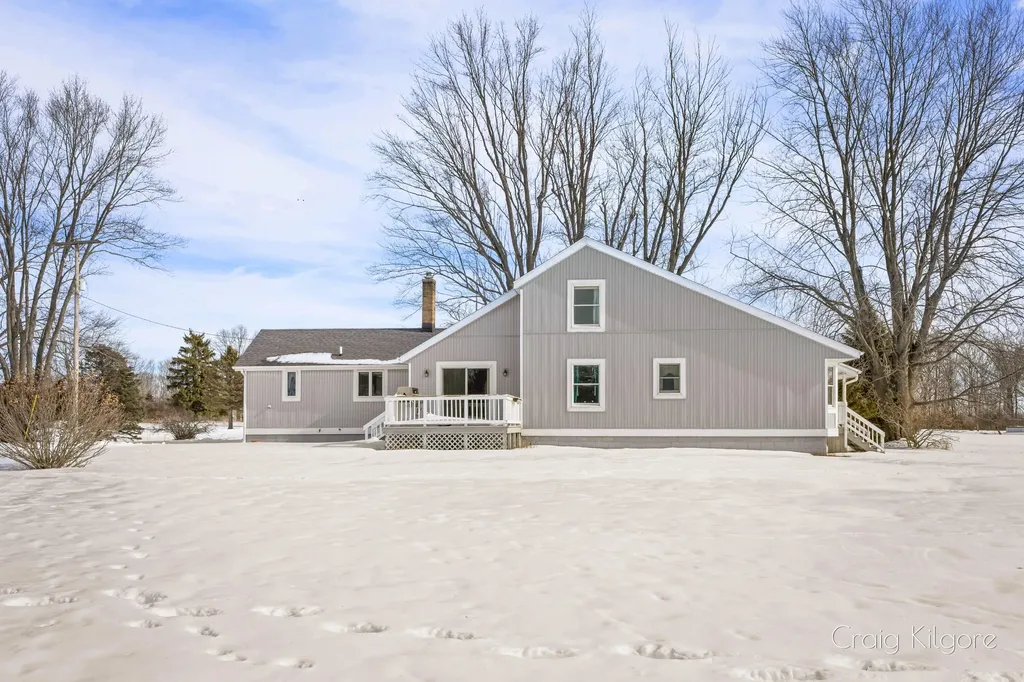 15425 132nd Avenue Crockery Township MI 49448