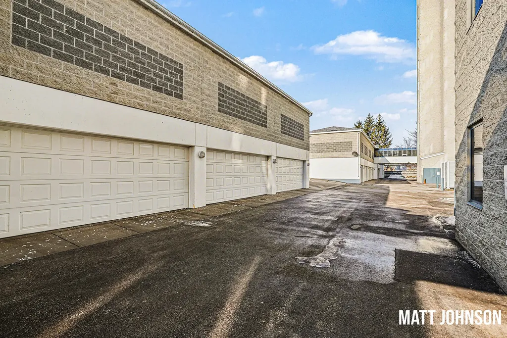 2964 Lakeshore Drive Muskegon City MI 49441