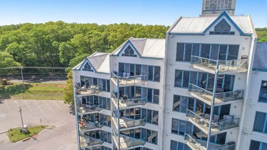 2964 Lakeshore Drive Muskegon City MI 49441