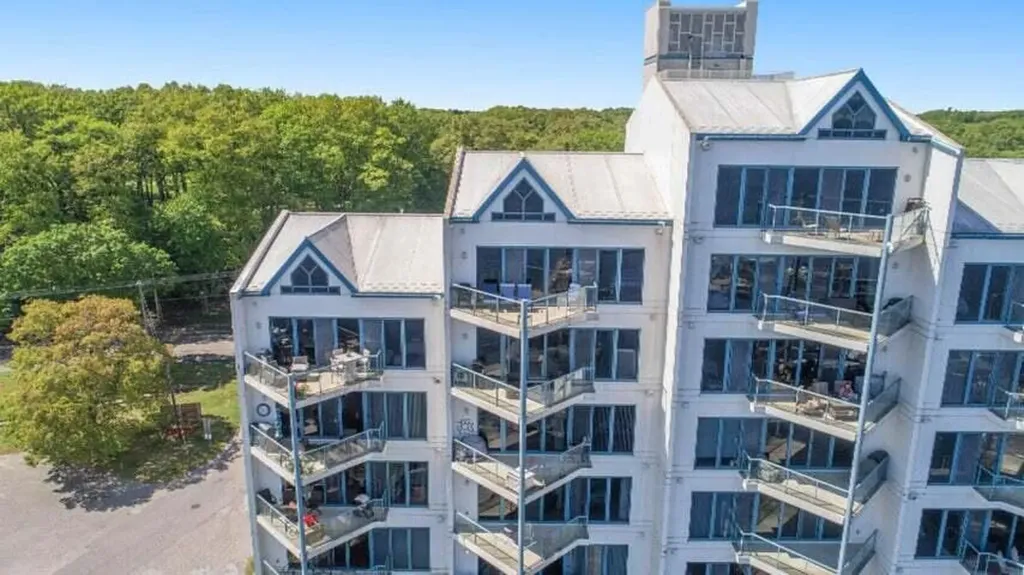 2964 Lakeshore Drive Muskegon City MI 49441