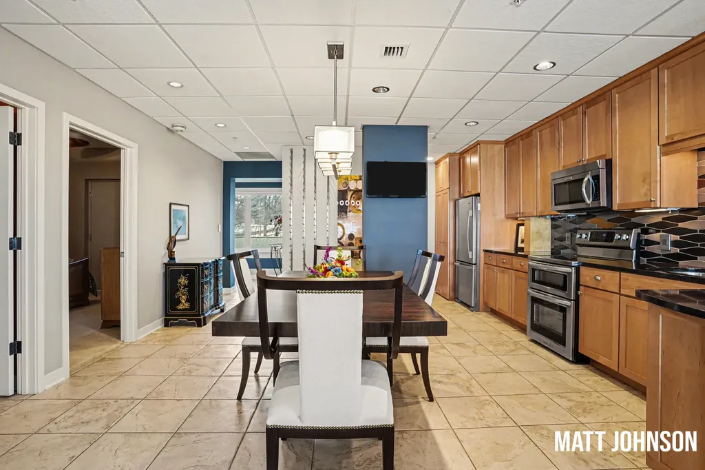 2964 Lakeshore Drive Muskegon City MI 49441
