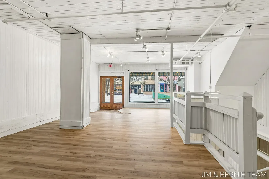 133 Mason Street Saugatuck City MI 49453