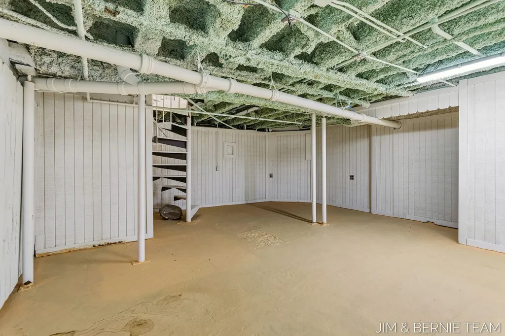 133 Mason Street Saugatuck City MI 49453