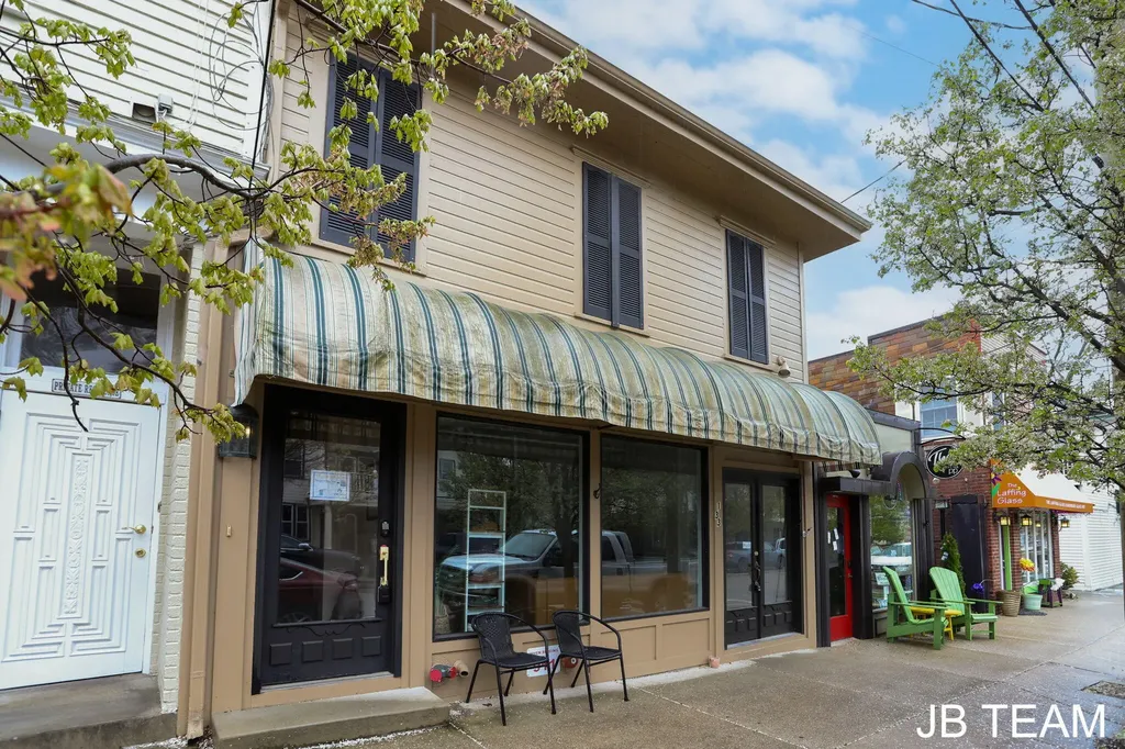 133 Mason Street Saugatuck City MI 49453