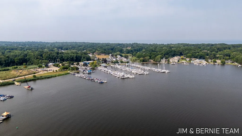 133 Mason Street Saugatuck City MI 49453