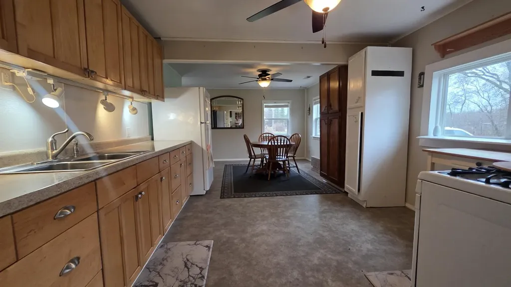 14 S 5th Street Hinton Township MI 49336