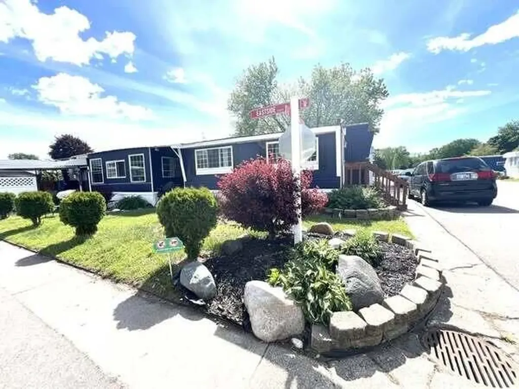 333 E Lakewood Boulevard Holland Charter Township MI 49424