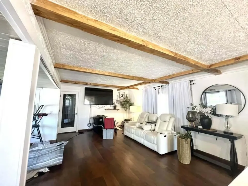 333 E Lakewood Boulevard Holland Charter Township MI 49424