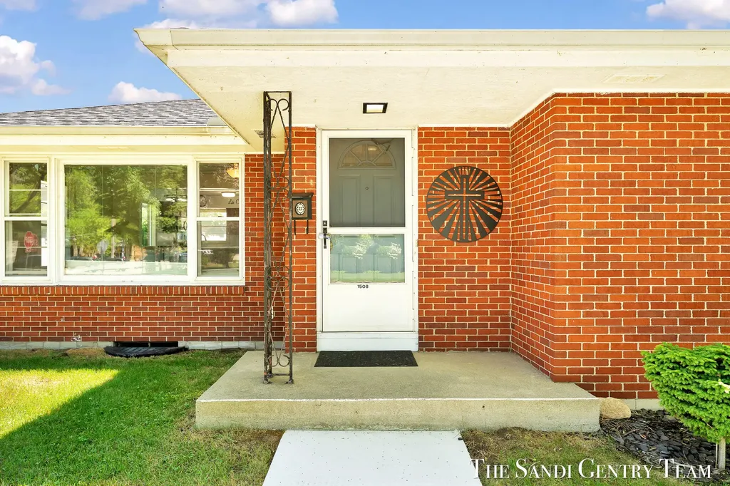 1508 Wisconsin Street Grand Haven City MI 49417
