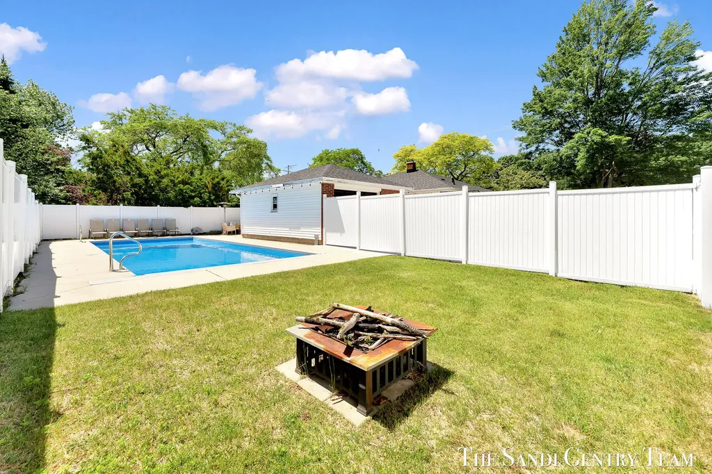 1508 Wisconsin Street Grand Haven City MI 49417