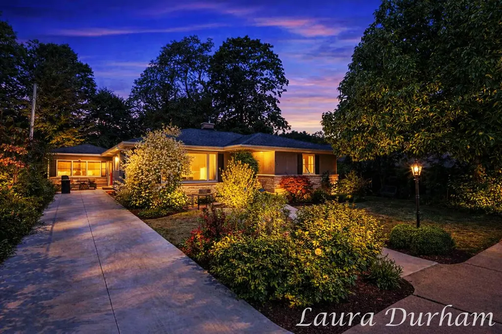 526 Butler Street Saugatuck City MI 49453