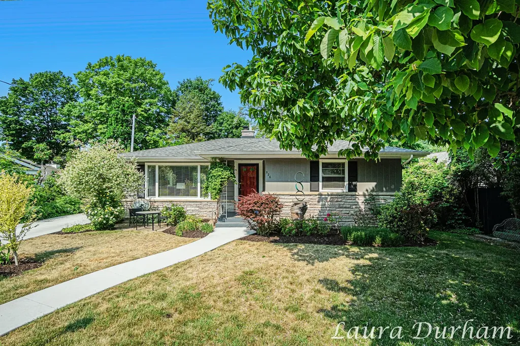 526 Butler Street Saugatuck City MI 49453