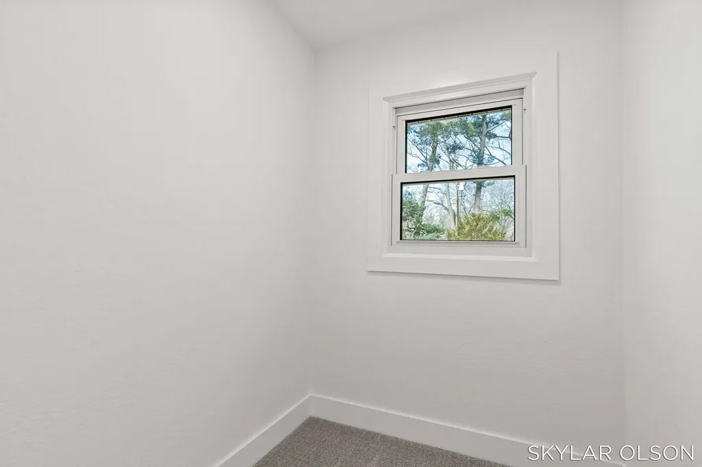 1924 Maryland Boulevard Norton Shores City MI 49441