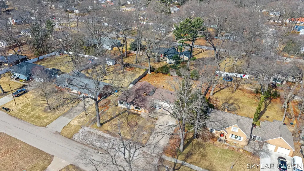 1924 Maryland Boulevard Norton Shores City MI 49441