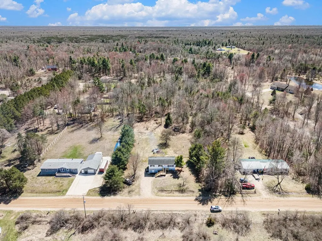 3335 E Tyler Road Dalton Township MI 49457