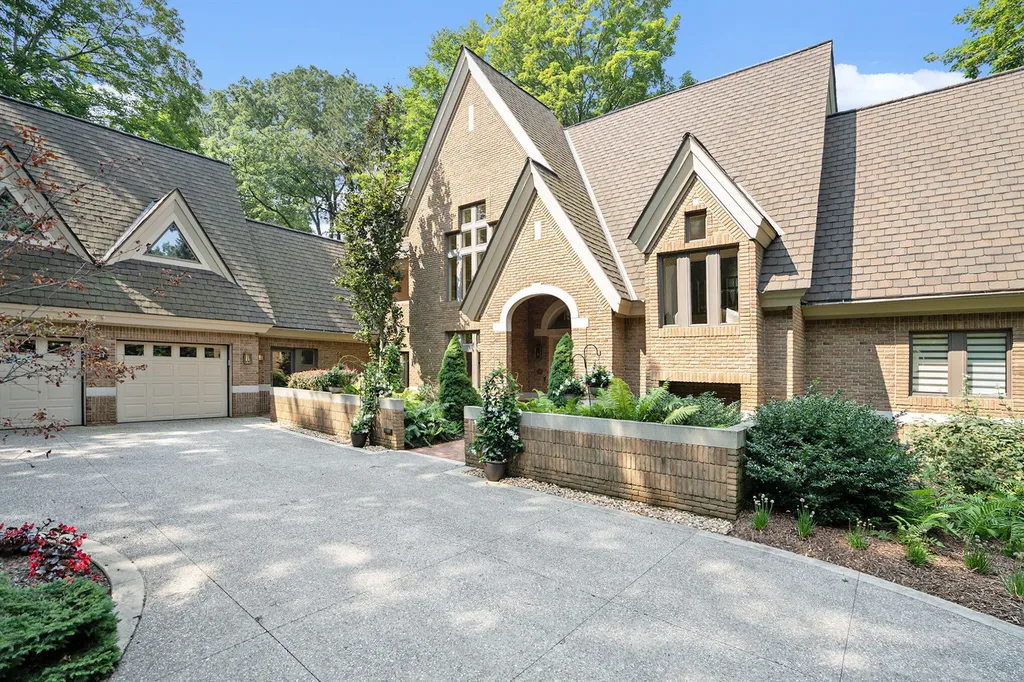 5285 N Lakeshore Drive Port Sheldon Township MI 49424