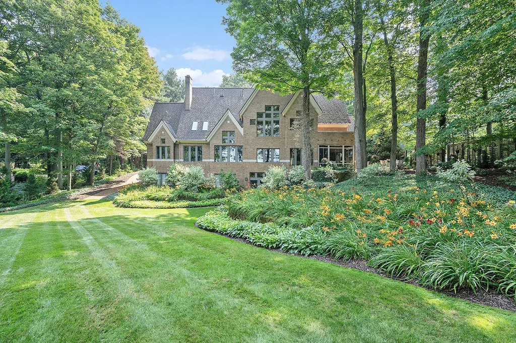 5285 N Lakeshore Drive Port Sheldon Township MI 49424