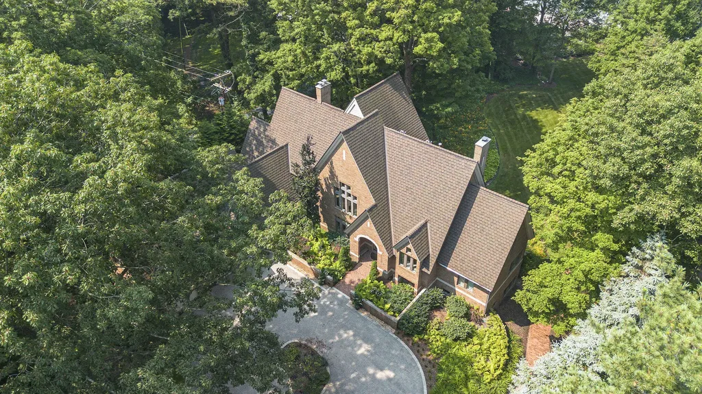5285 N Lakeshore Drive Port Sheldon Township MI 49424